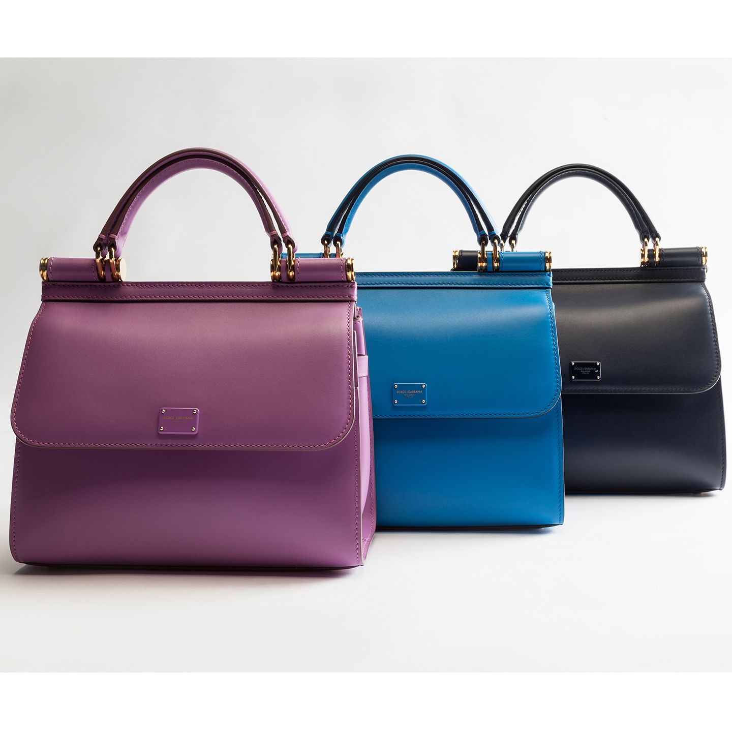 バッグ「シシリー 58(スモールサイズ)」【縦21×横25×マチ13㎝】¥269,000(予定価格・税抜) カラー/ディープブルー(ネイビー)、プラム、ラベンダー、ペリウィンクルブルー、ブラック、パウダーピンク、ダークエメラルドグリーン、オプティカルホワイト、の8色展開。※ダークエメラルドグリーンは、6月12日(水)より阪急うめだ本店限定発売予定 ©DOLCE&GABBANA