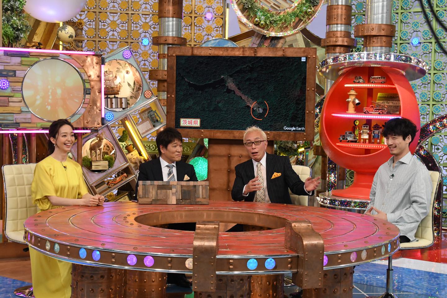 ©ABCテレビ 左から: 松島花さん、林修さん、所ジョージさん、坂口健太郎さん