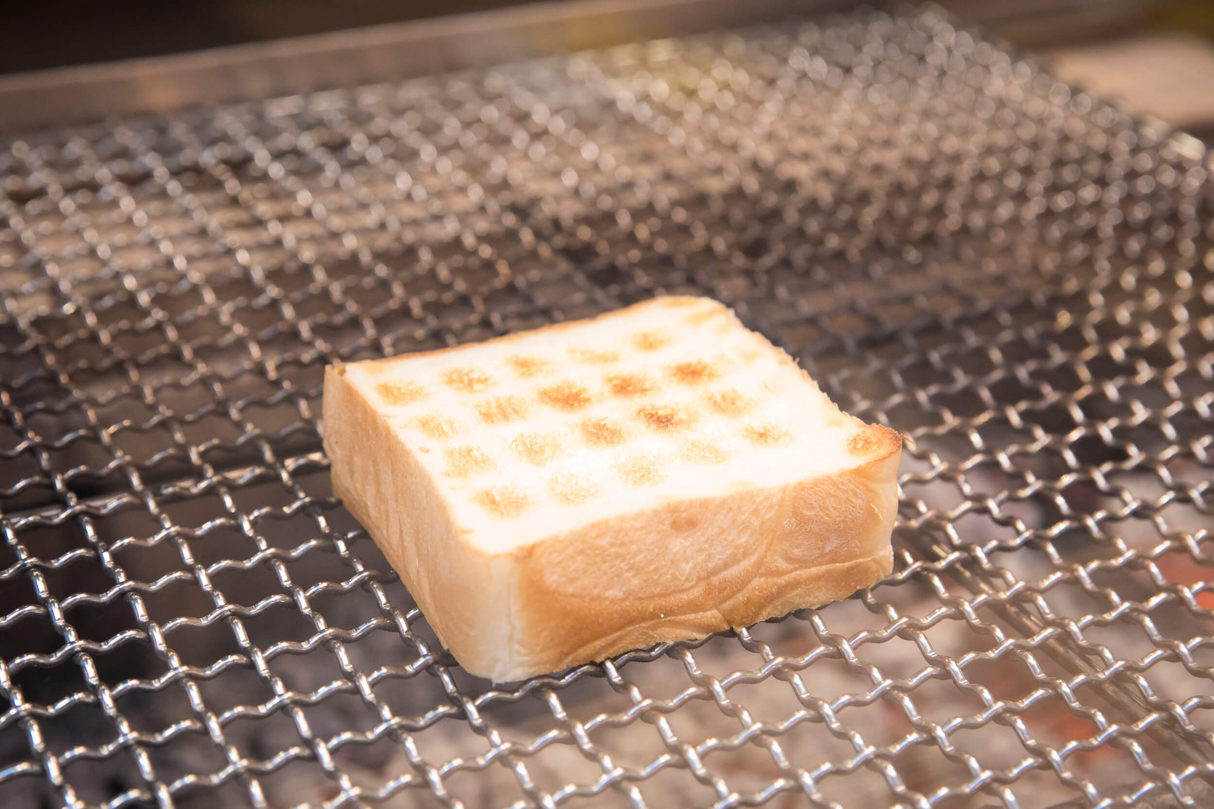 人気の炭火焼トースト