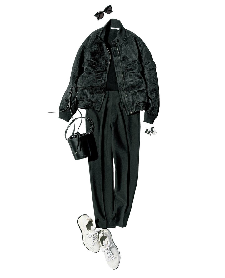 高橋リタさんのスタイリングによるアウターを主役にしたコーディネート