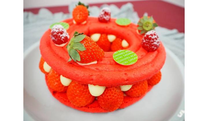 渋谷ヒカリエShinQsは個性派ケーキを提案