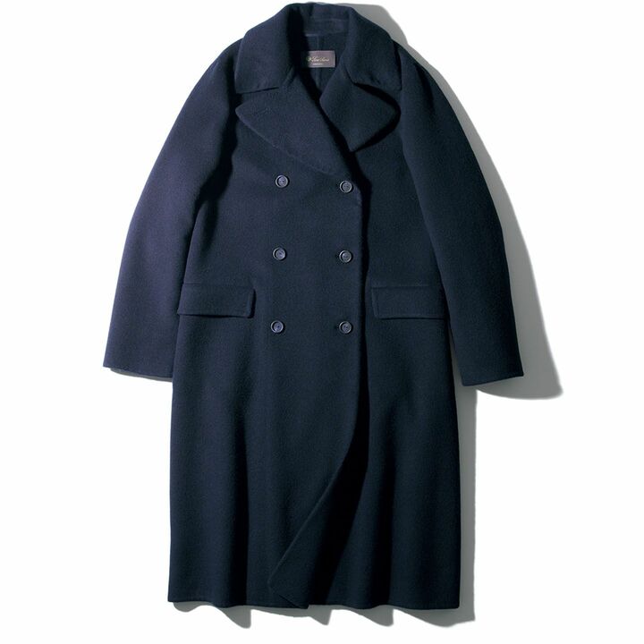 コート￥760,000／サイズ展開：36・38・40・42・44（イタリアサイズ）［カシミヤ100%］（ロロ・ピアーナ銀座並木通り本店）　[Precious2018年11月号131ページ]