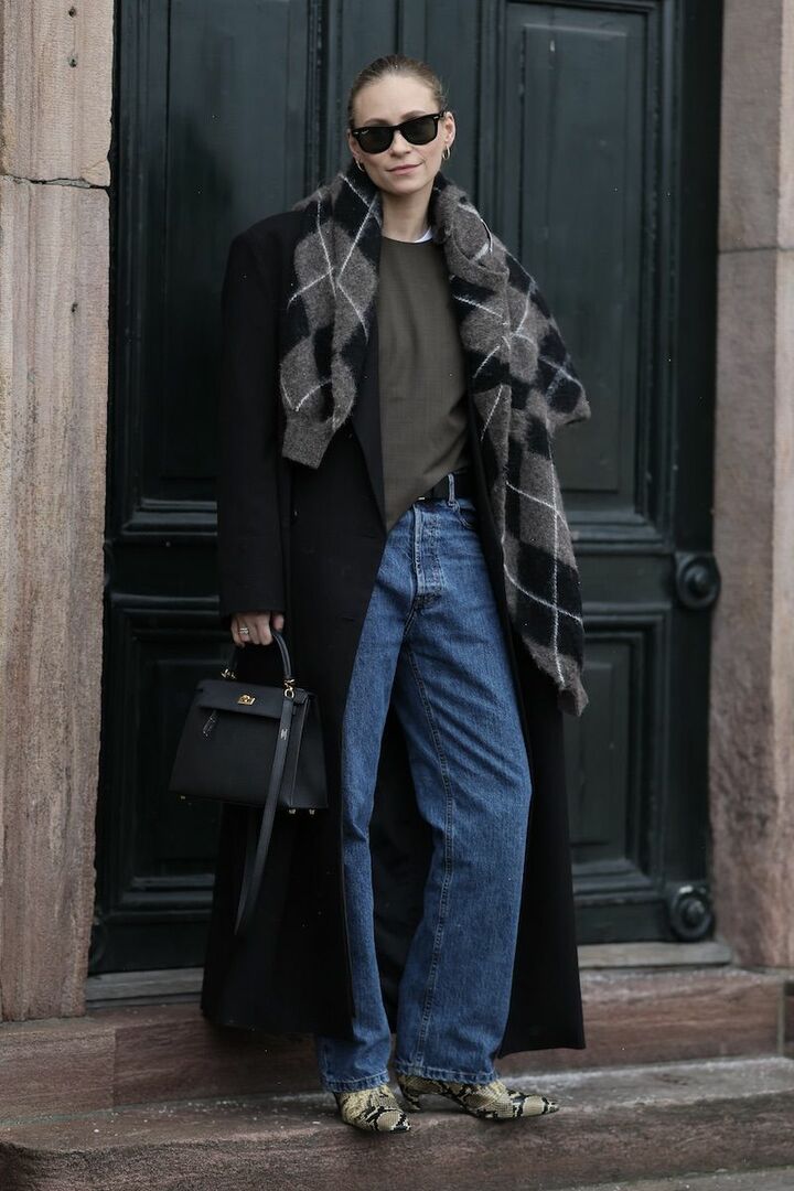 ダークカラーをベースにしながらも、柄を上下に効かせることでリズミカルに。