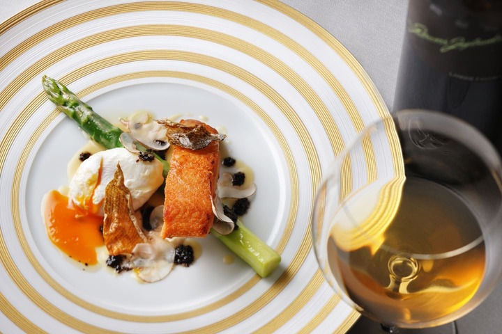 レストラン_3,肉_3,いちご_3,ワイン_3,ホテル_3