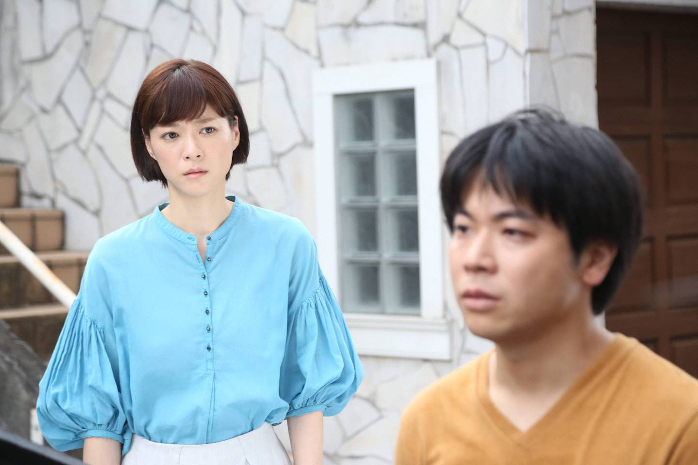 朝顔(上野樹里さん/左)と三郎(きづきさん) ©フジテレビ