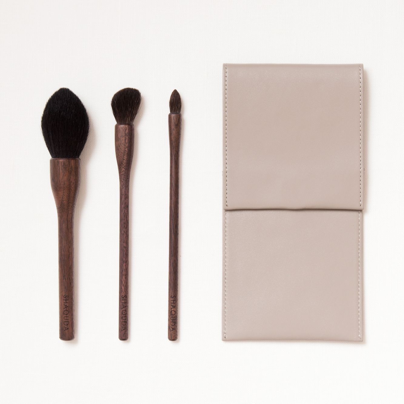 「UBU 3 Brushes & Case」¥33,264(税込)