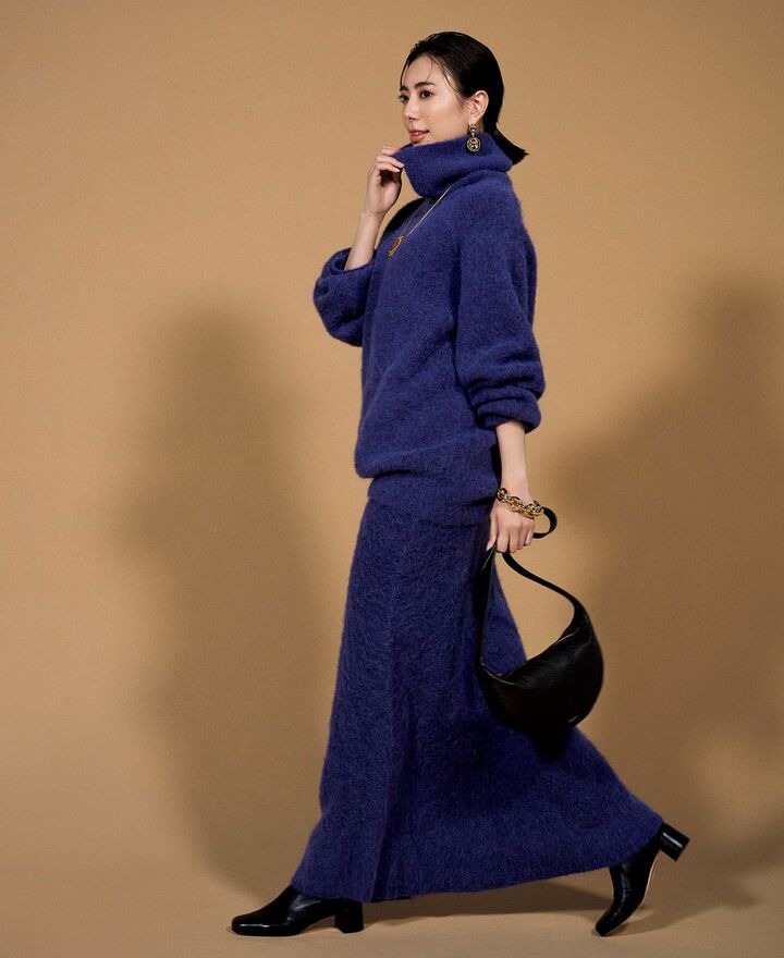 冬コーデ_1,大人コーデ_1,ニット_1,スカート_1,ピアス_1,ネックレス_1,ブレスレット_1,バッグ_1,靴_1