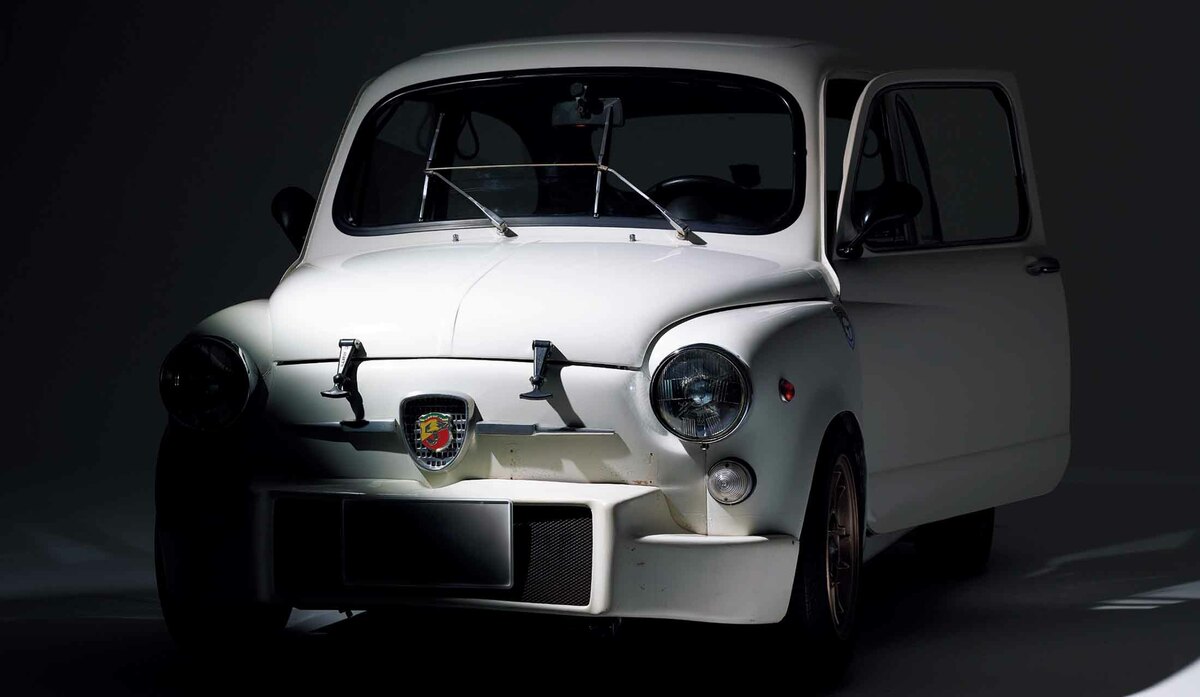 レースだけでなくストリートで若者を魅了したお洒落なイタ車 Men S Precious メンズプレシャス レースだけでなくストリートで若者を魅了したお洒落なイタ車 Men S Precious メンズプレシャス