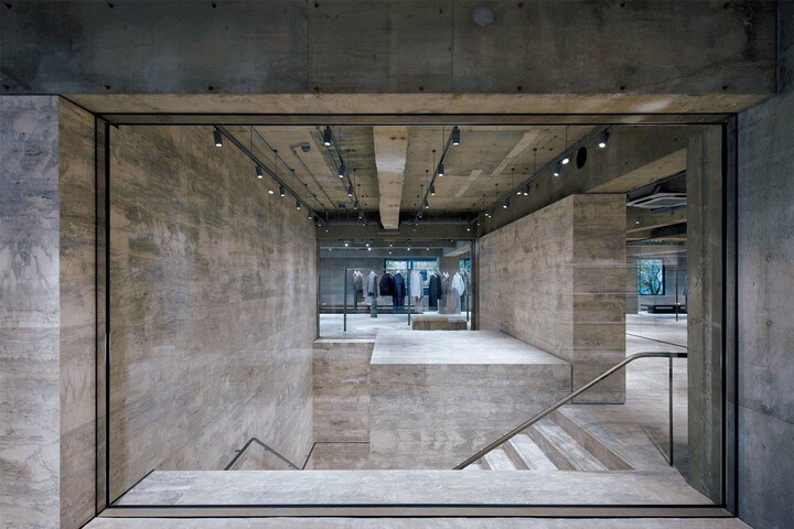 「ジル サンダー 銀座」の店内