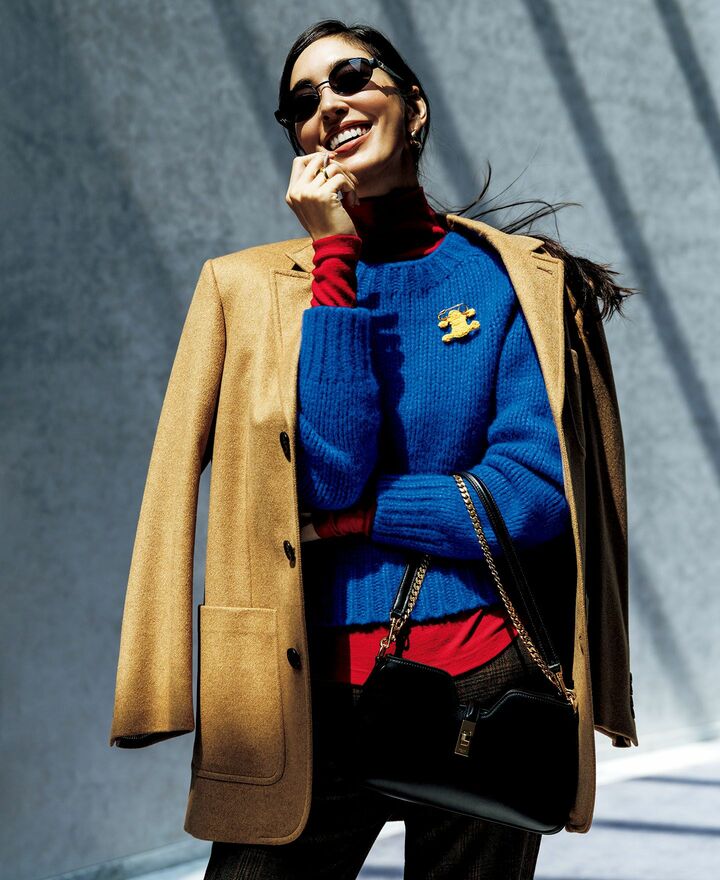 セリーヌのウエアを着用したモデルの立野リカさん