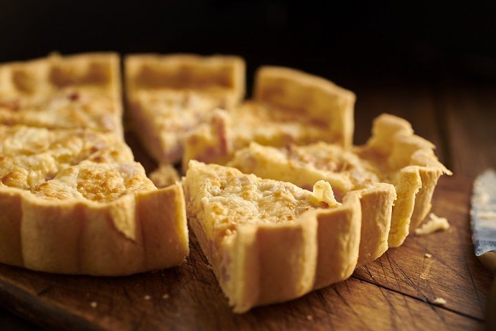 美しい食べ方や困ったときなど、どうしたらいい?「食べにくいものの食べ方のマナー」をテストで診断!