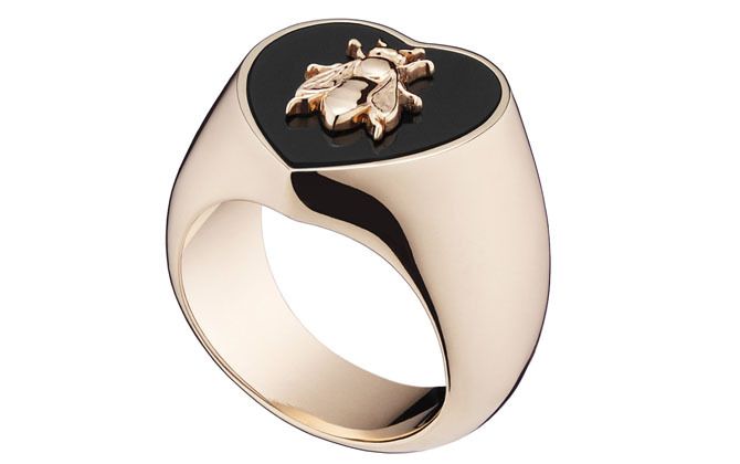 dior「ラッキー ディオール ミツバチ」各¥56,000(税抜)