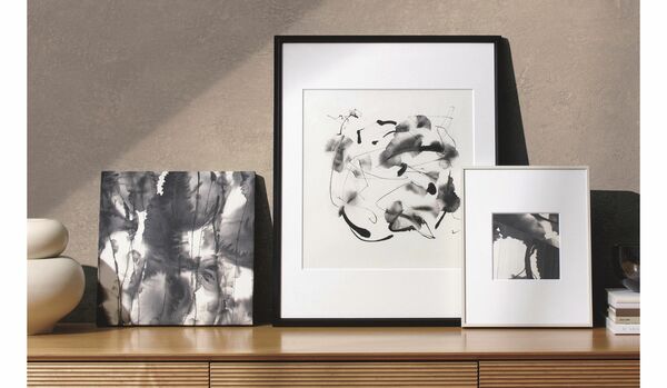 大政 絢さんの自宅を彩る【和の趣が漂うアート】を大公開！連載【暮らしの “モノ語り”】Vol.９