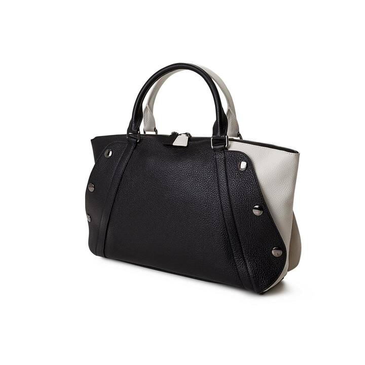 黒×クリーム色がバイカラーになったエメ スモール(縦24[36]×横43×マチ12cm)￥230,000