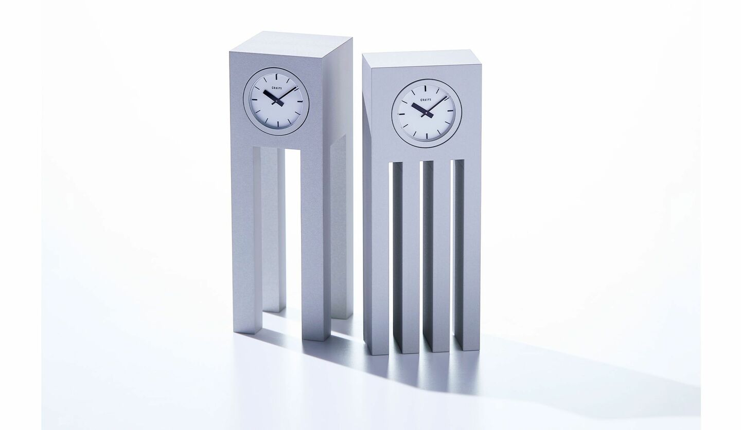 日本初のデザインホテルとして誕生「ホテル イル・パラッツォ」のシンボル【床置き時計】がモダンな卓上時計になった画像