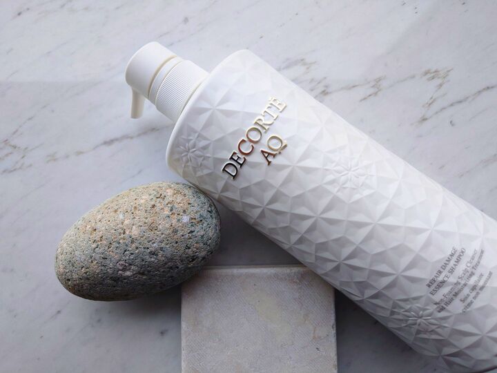 コスメデコルテ AQ リペア エッセンスシャンプー 250g ￥5,500