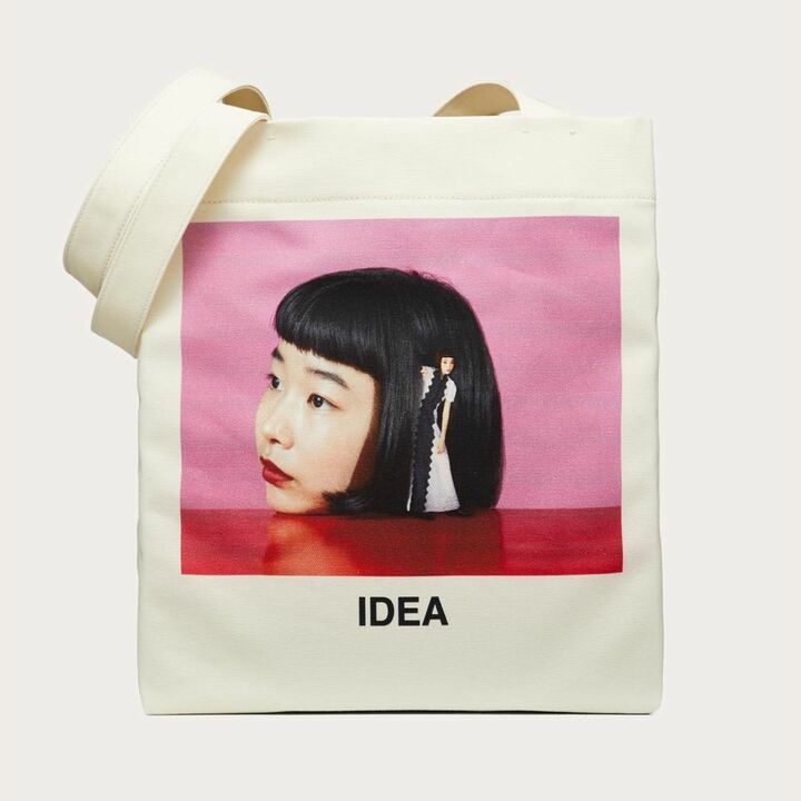 ショッピングバッグ(全7種)¥34,000(税抜)※オンラインのみ購入可