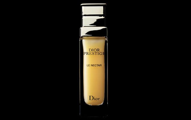 パルファン・クリスチャン・ディオール ディオール プレステージ ル ネクター 30ml ¥38,000