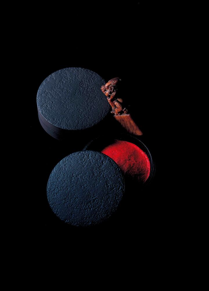 ●『南部鉄器　朱肉入れ』￥13,000　［直径6.2 ×高さ２㎝］（ババグーリ／ヨーガンレール）　その他／私物