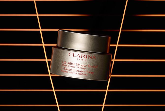 クラランス トータル V ラップ 75g ¥7,300(税抜)