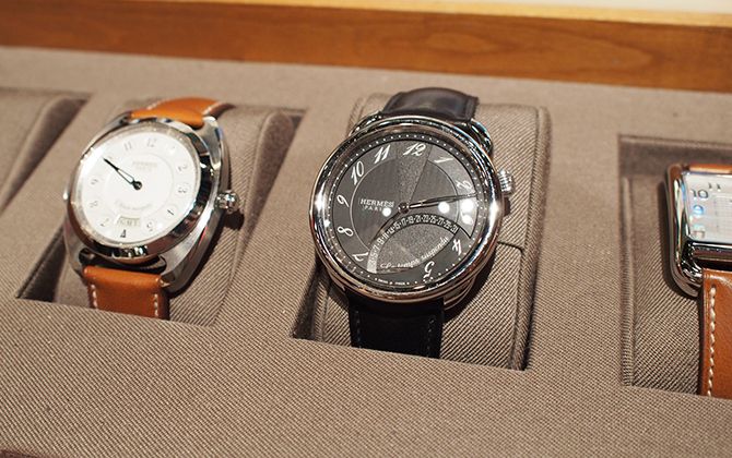 「エルメスの手しごと展」“アトリエがやってきた”時計展示