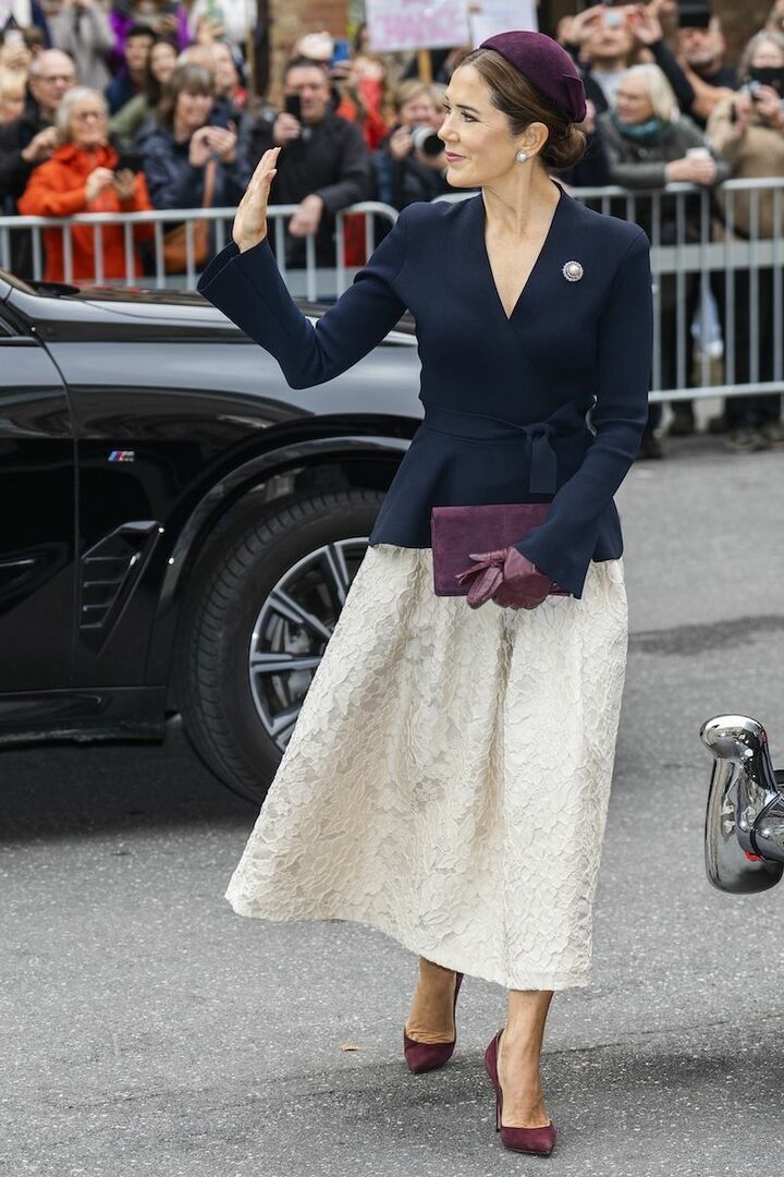 ファッションニュース_1,セレブ_1,大人コーデ_1,スカート_1,秋コーデ_1