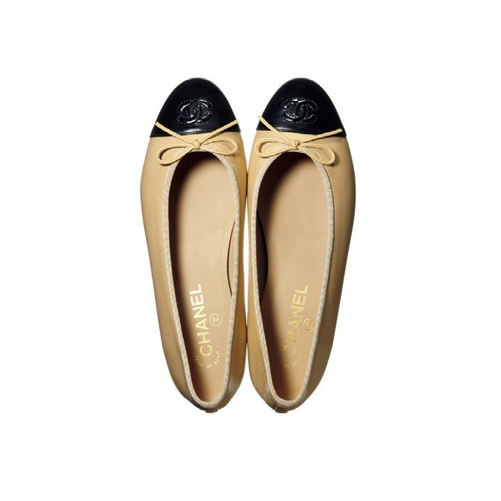 靴［ヒール：1cm］￥74,000（シャネル）　[Precious2018年10月号75ページ] 