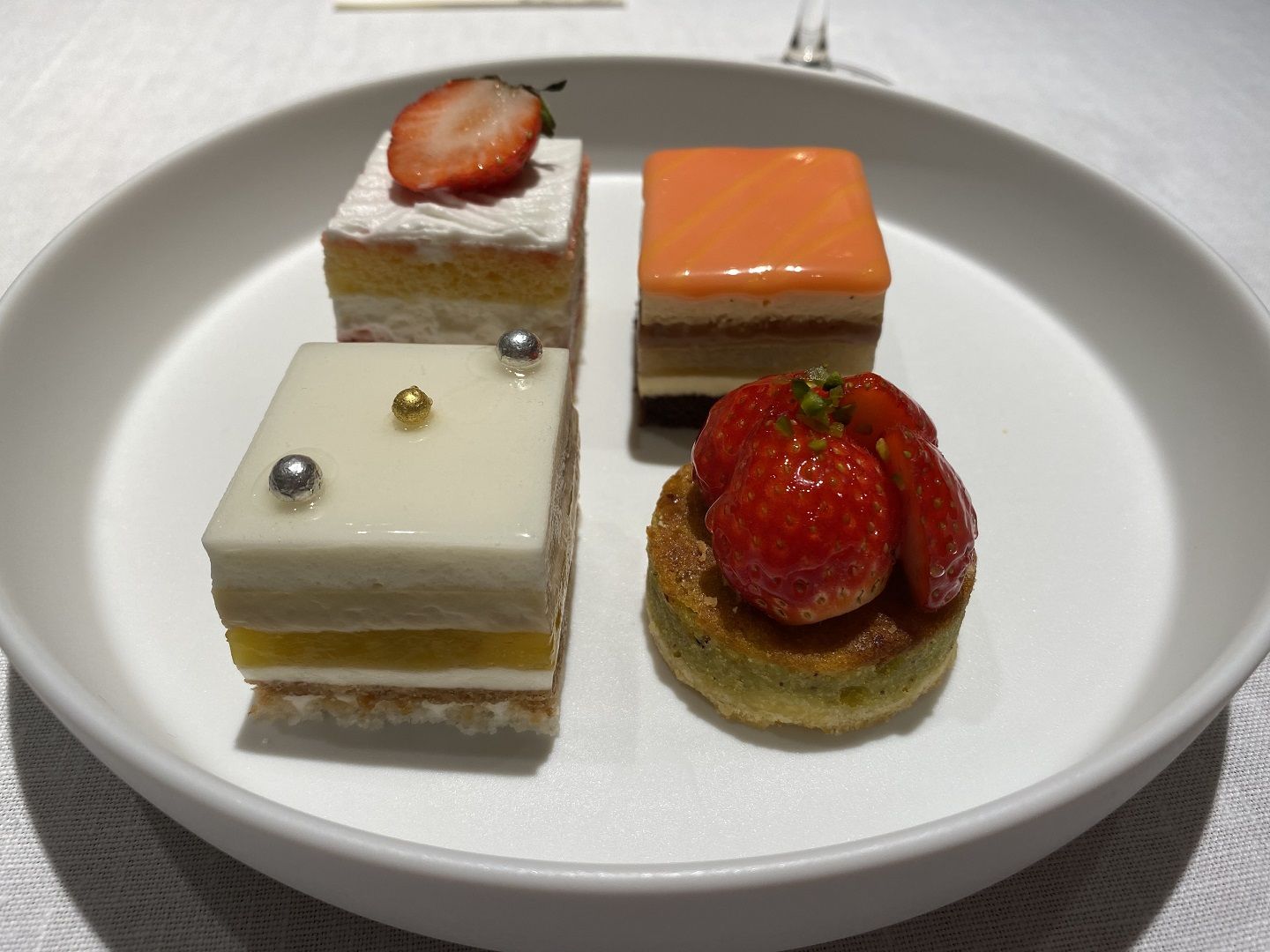 スイーツ_6,クリスマスケーキ_6,ホテル_6,東京_6,いちご_6,チョコレート_6