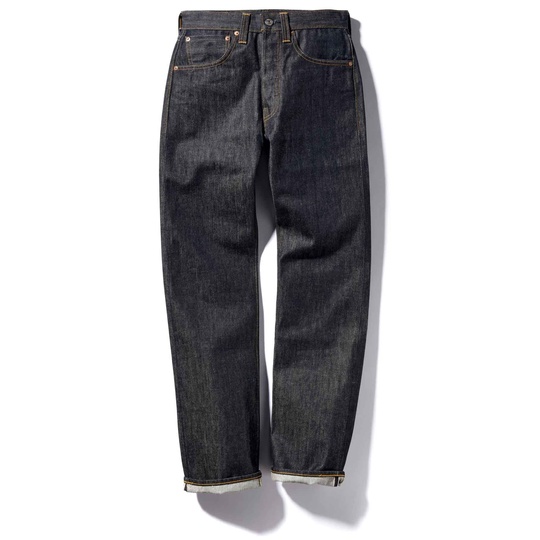 パンツ¥30,000(リーバイ・ストラウス ジャパン〈リーバイス® ビンテージ クロージング〉