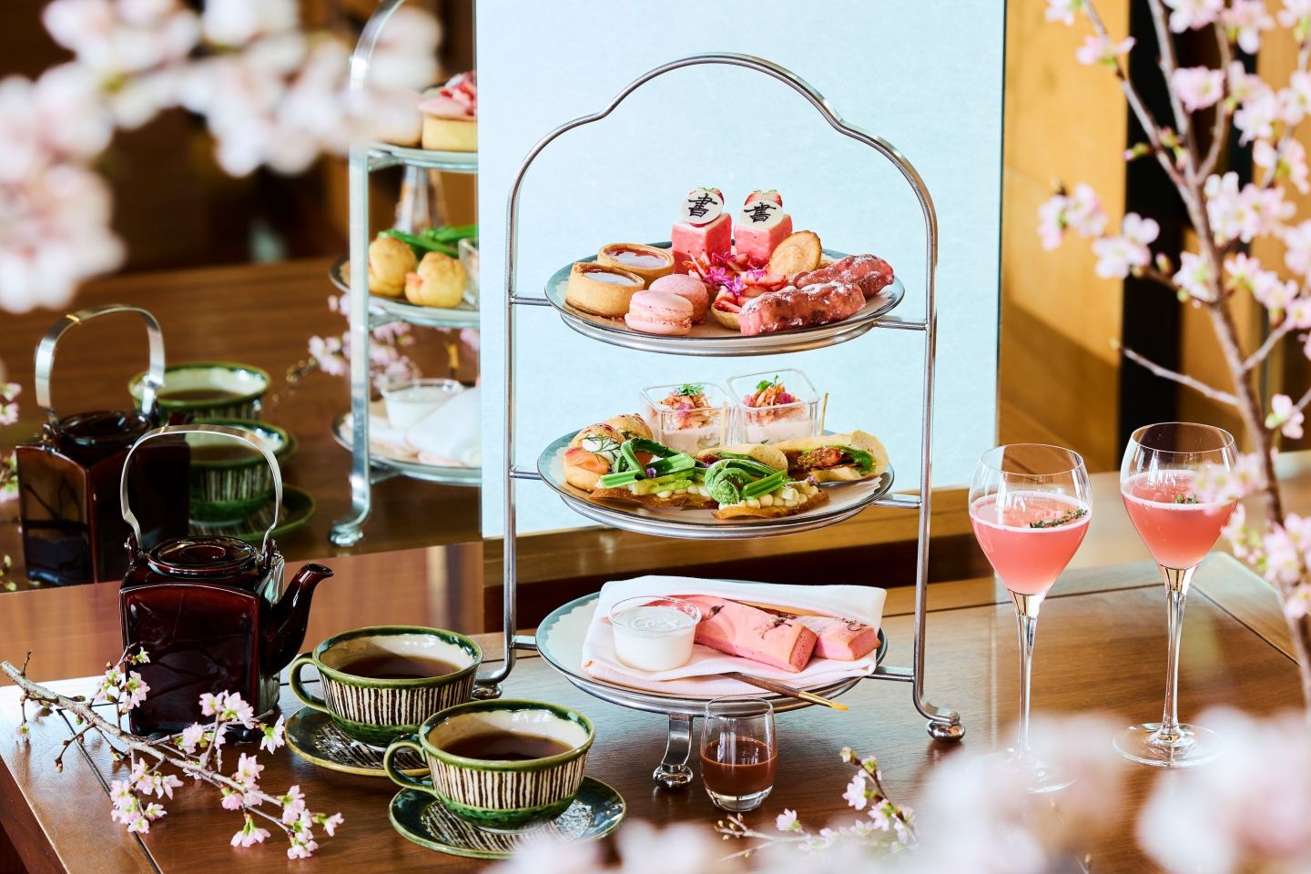ラグジュアリーホテルの「桜アフタヌーンティー」5選|「ホテル雅叙園東京」や「アンダーズ 東京」など | Precious.jp(プレシャス)