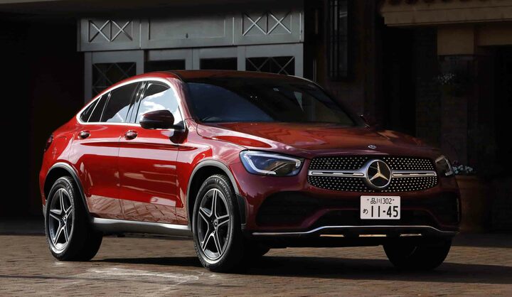 少し背の高いGTという印象。