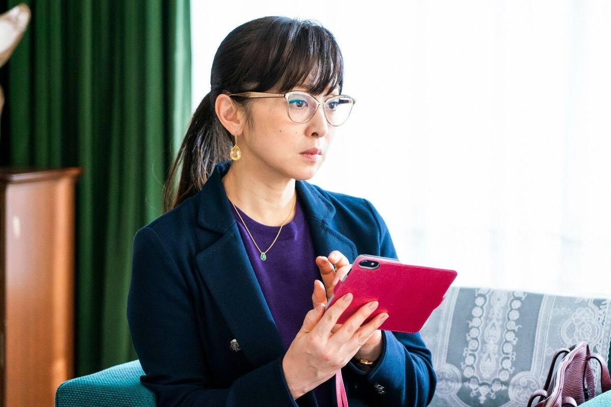 斉藤由貴さん着用のジュエリーが「竹内結子さんの運命」を表していたことが判明！ドラマ『スキャンダル専門弁護士 QUEEN』最終話 |  Precious.jp（プレシャス）
