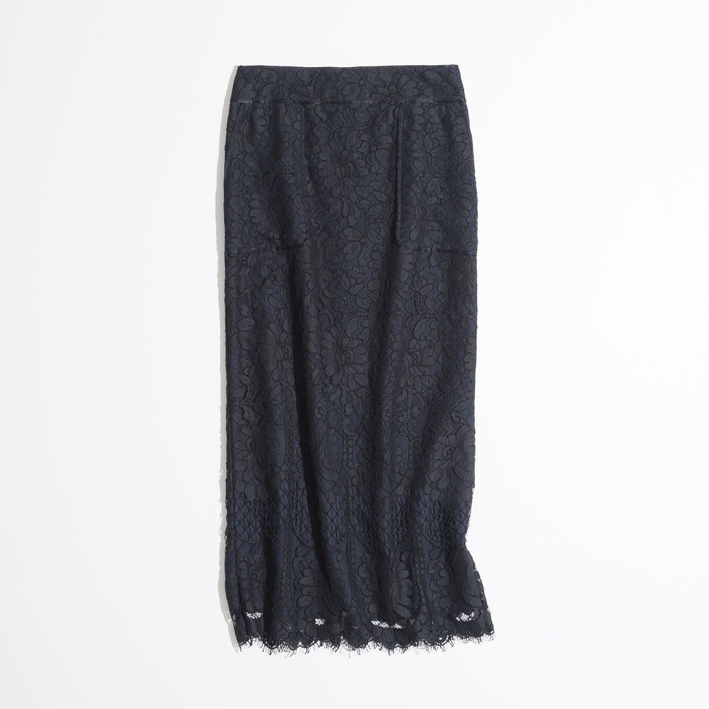 スカート¥72,000(ebure)