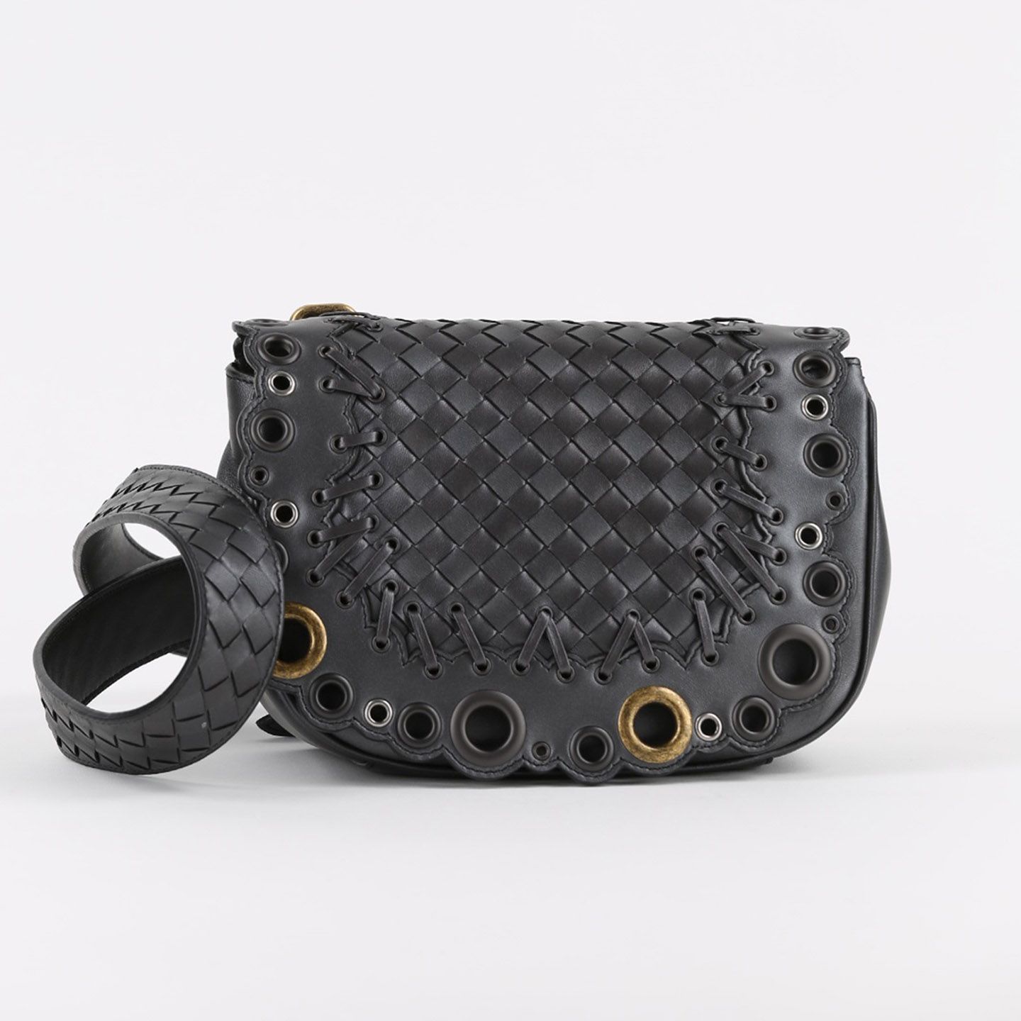 バッグ「BV LUNA」【縦15×横21×マチ9cm】¥295,000(税抜)