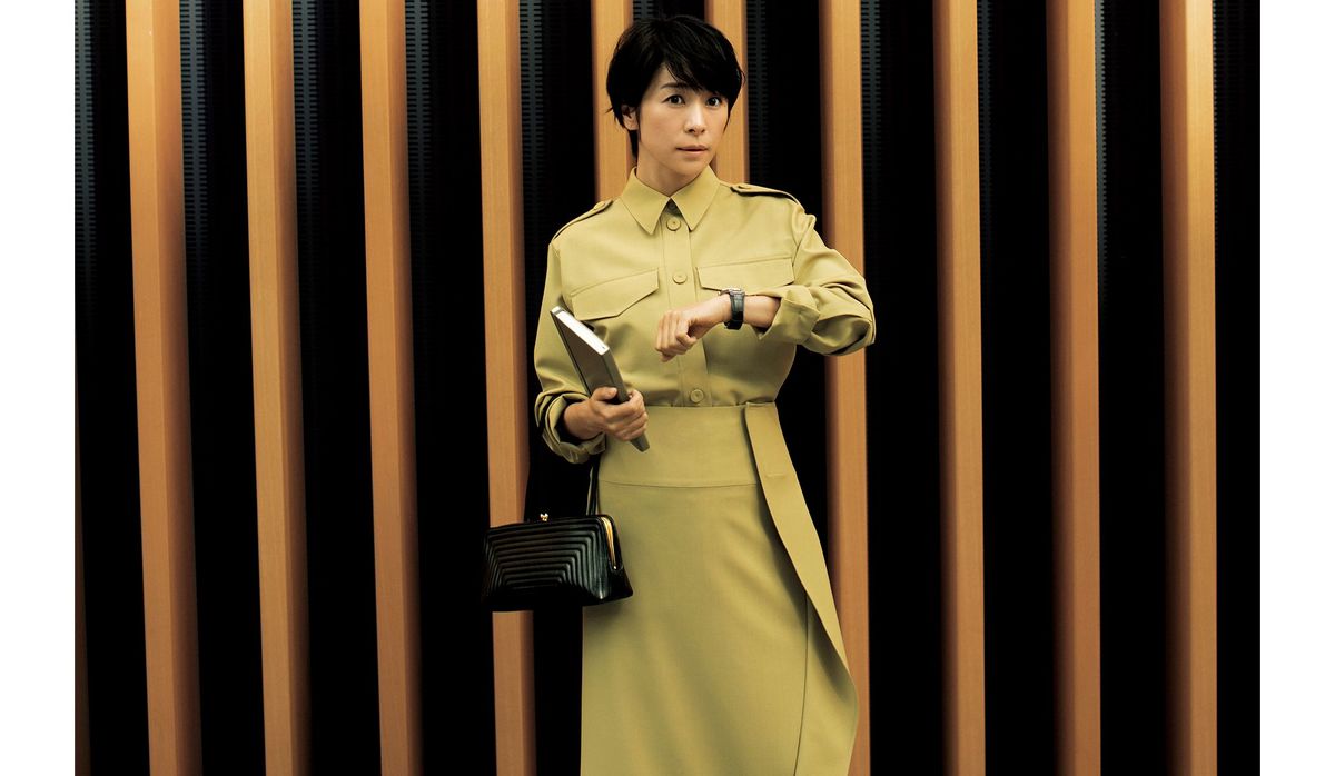 西田尚美さんが纏う「ジル サンダー」のセットアップ｜洗練ディテール