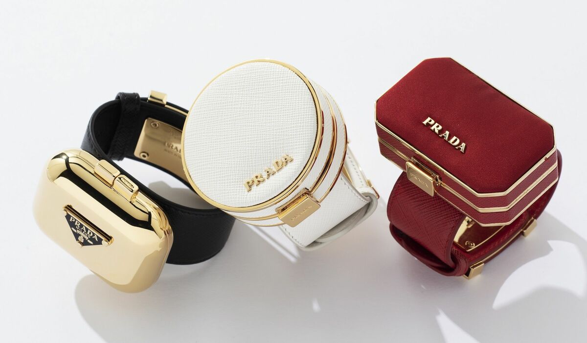 【上質なレザー】PRADA レザーミラーケースペンダント Cognac Leather Mirror Case Pendant | PRADA