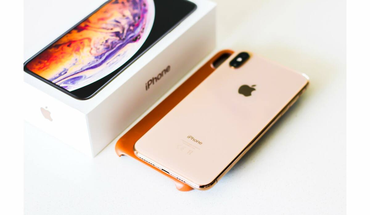 ひと目でわかる！iPhoneXS、XR、XS MaxからiPhone7まで、最新iPhoneの