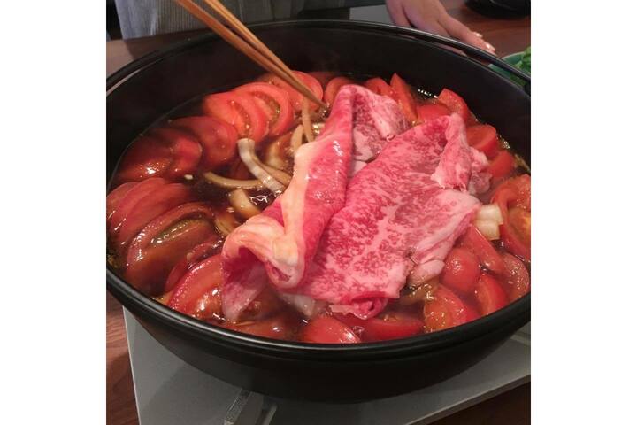 すき焼き肉は玉ねぎの上に