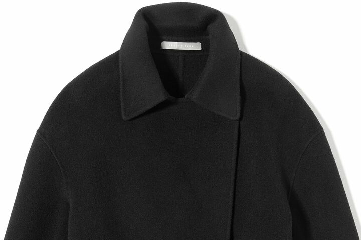 「セオリーリュクス」の新作アウター