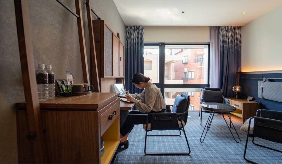 コロナ禍 私だって ひとりになりたい そんな時はベッドのない麻布十番のホテルはいかが Precious Jp プレシャス