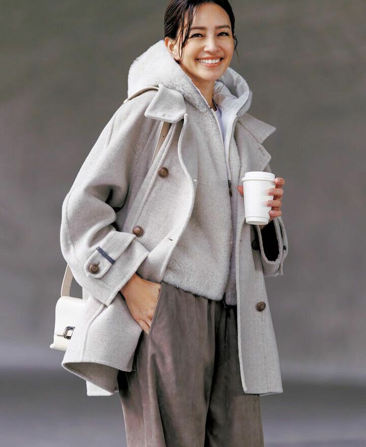 「ブルネロ クチネリ」のコートコーデ