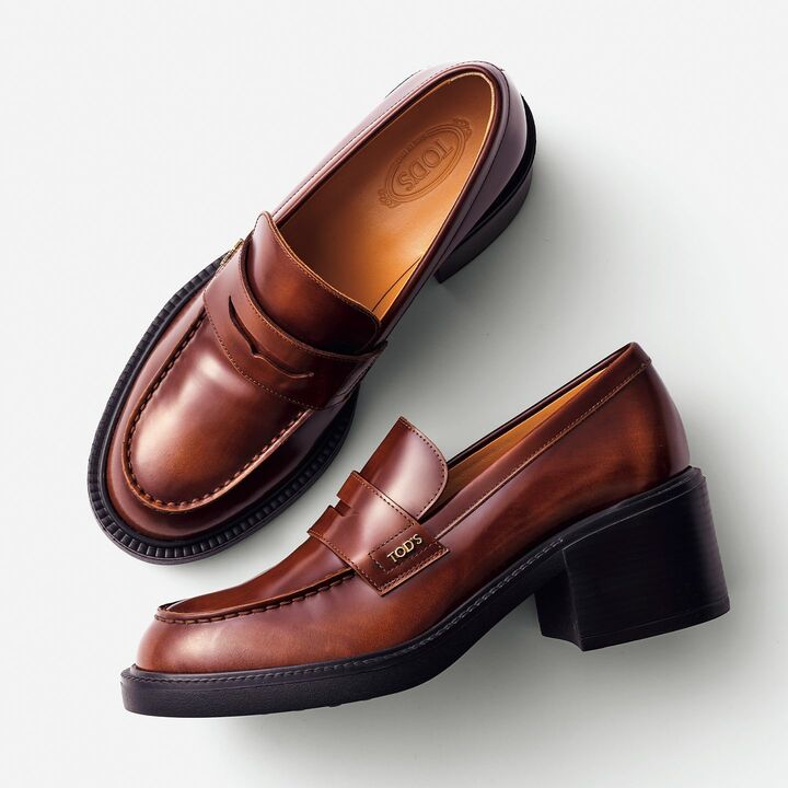 トッズのローファー