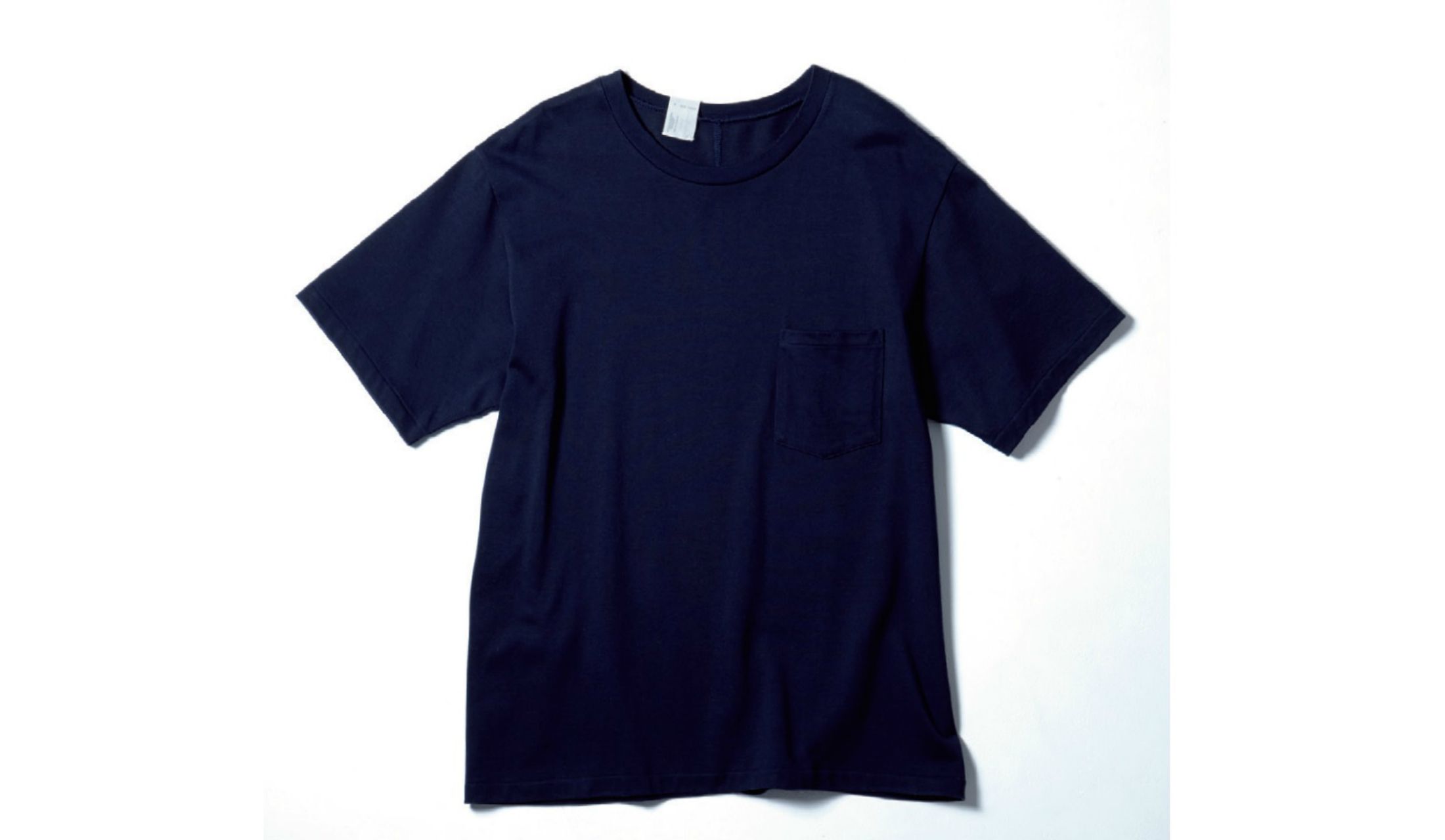 ●データ Tシャツ¥12,000(ミスターハリウッド〈N. ハリウッドアンダーサミットウエア〉) 素材:コットン100% サイズ展開:32、34、36、38、40、42、44 色展開:ブラック、ホワイト、グレー