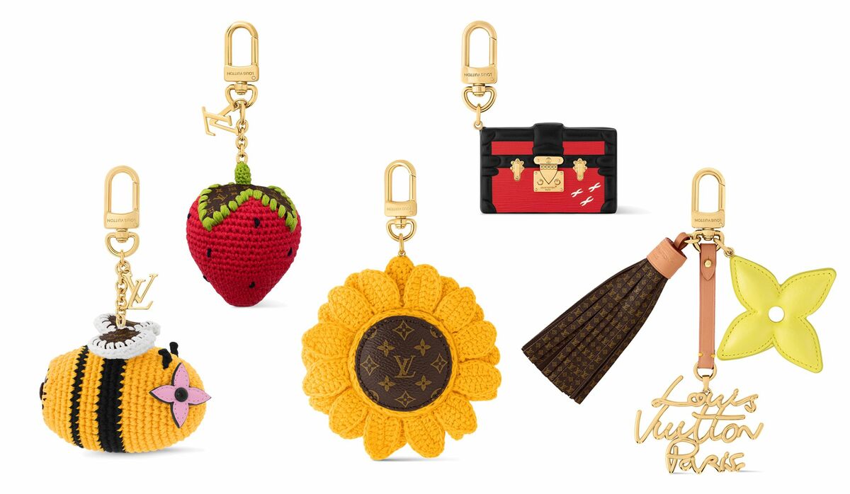 Louis Vuitton ルイヴィトン♡アニモグラム♡ラヴィットキーホルダー ルイ·ヴィトン】「ヴィヴィエンヌ ホリデー」コレクションより