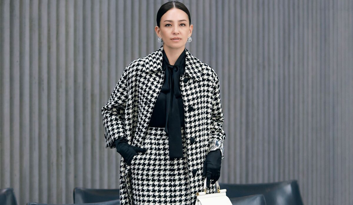 11/12 Tue｜「ドルチェ＆ガッバーナ」のセットアップなら、華やかな夜