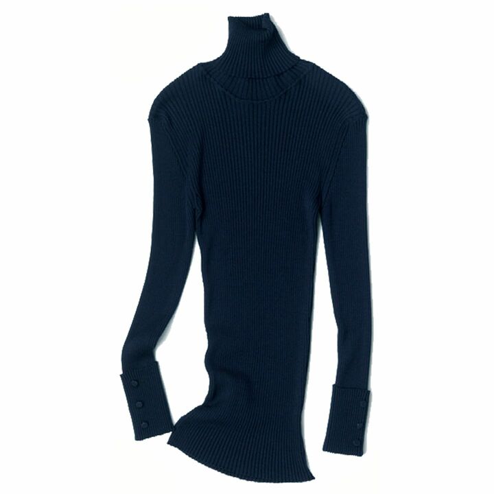 ニット￥120,000（サン・フレール〈レ・コパン〉）　[Precious2018年10月号106ページ] 