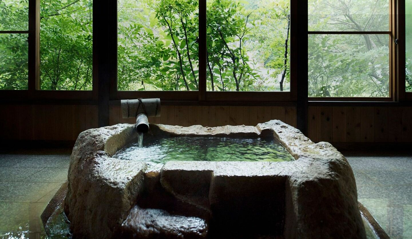 妙見温泉「忘れの里 雅叙苑」の客室風呂