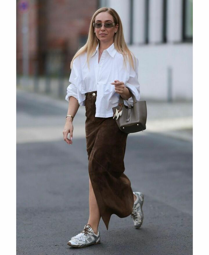 白シャツコーデ