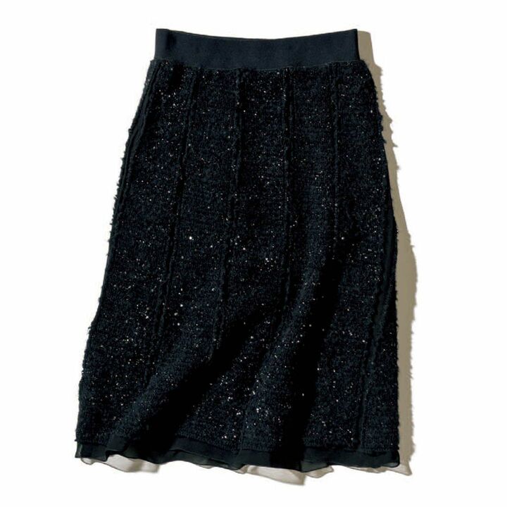 スカート￥150,000（サン・フレール〈レ・コパン〉）　[Precious2018年10月号105ページ] 