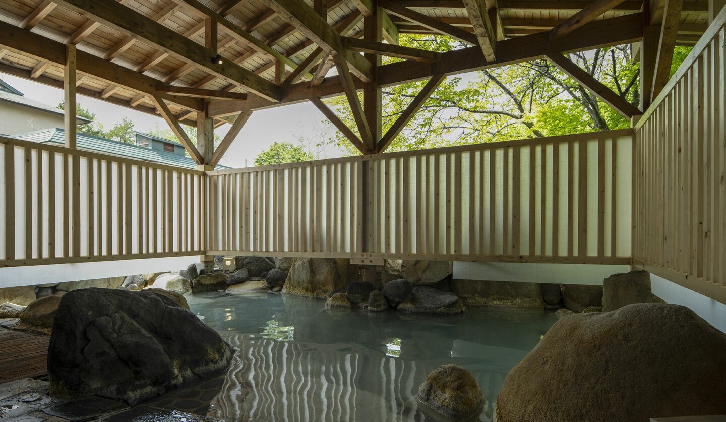 「お宿欣喜湯 別邸すいかずら」の露天風呂